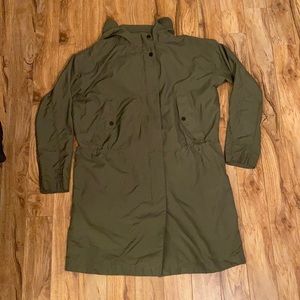City Anorak jacket - size small (fits bigger)